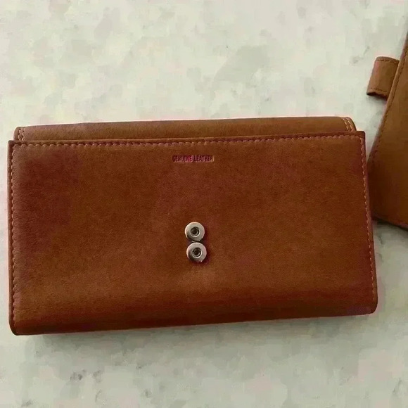 Rolfs genuine tan leather front flap wallet - Picture 4 of 8